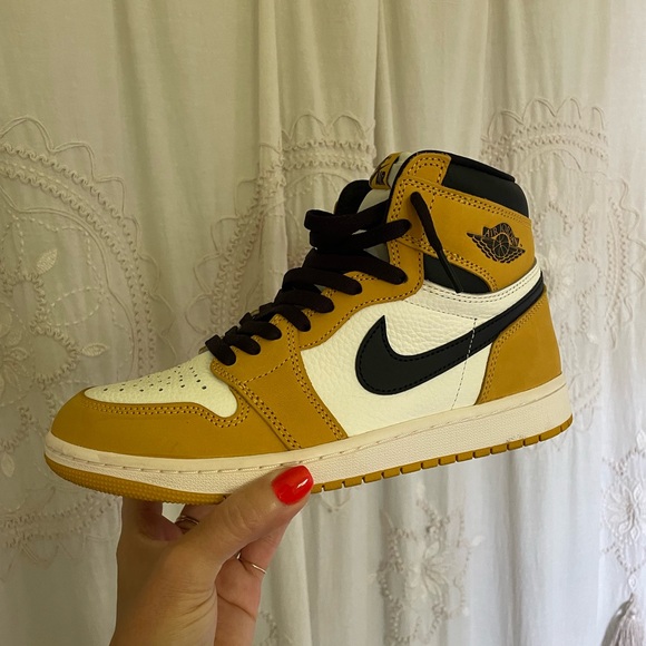 Nike JORDANS  High-Top Sneakers - Picture 11 of 13